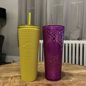 🎁🎁🎁
Venti Starbucks cups